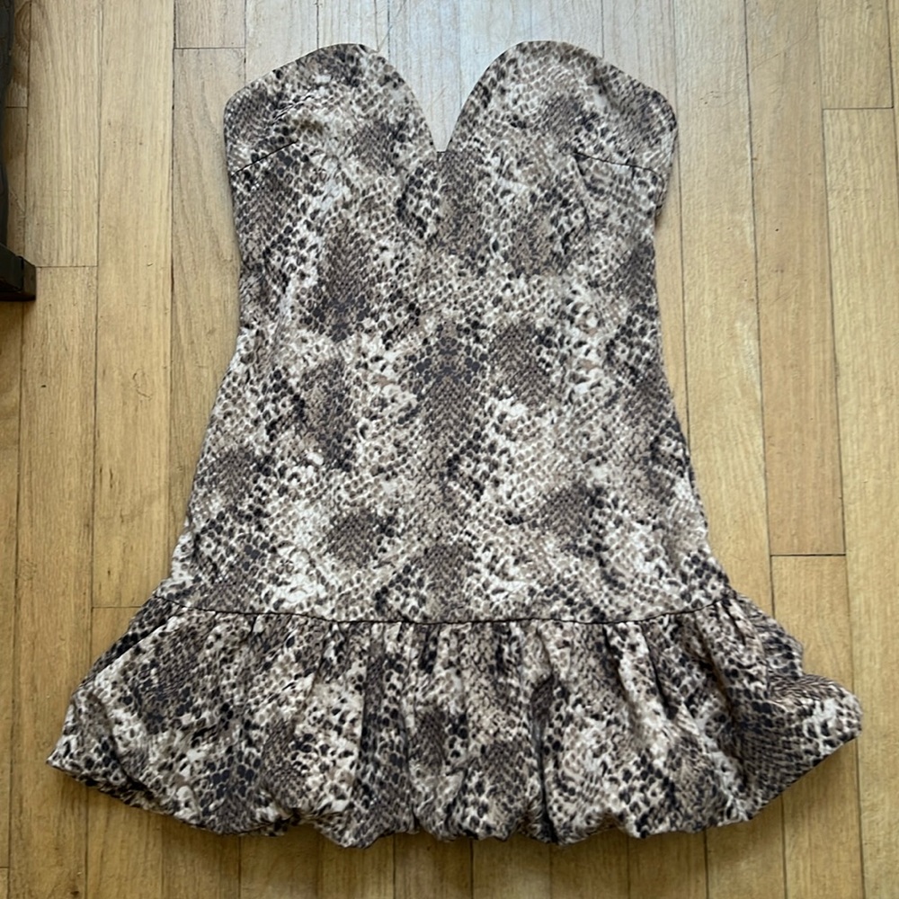 Market strapless mini dress. Women medium